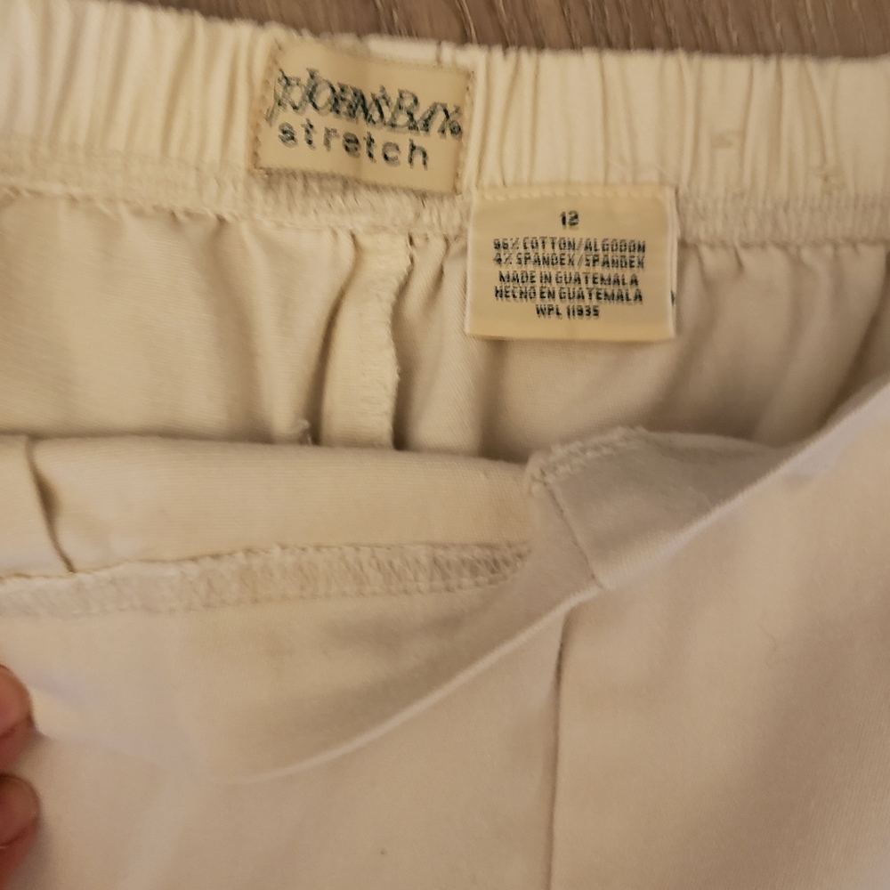 Capris - Picture 5 of 6